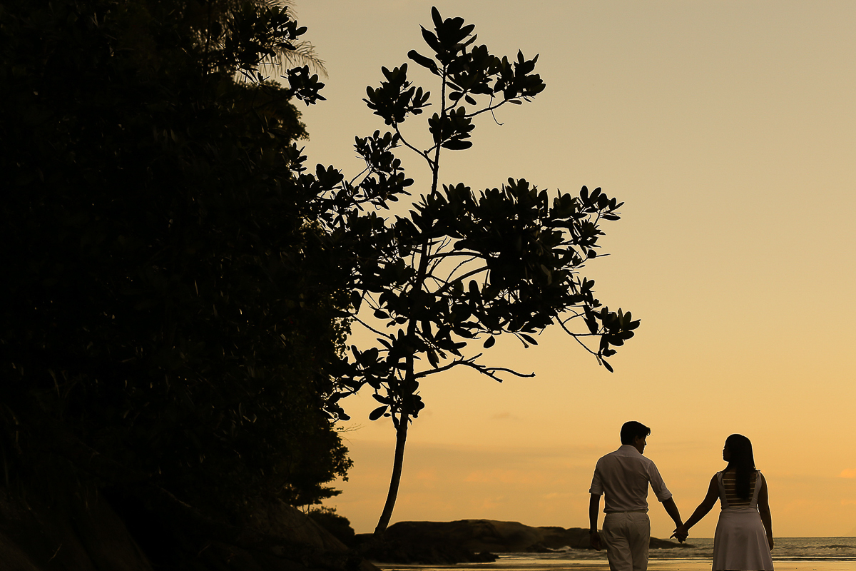 ensaio-pré-casamento-praia-das-conchas-guarujá-sp