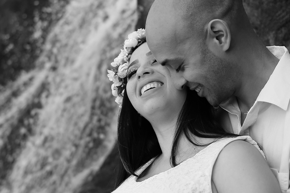 ensaio-pré-casamento-praia-do-iporanga-guarujá