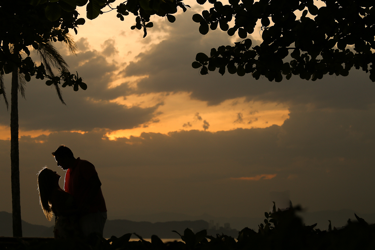 ensaio-pré-casamento-praia-de-santos-ensaio-pré-casamento-marcia-e-leonardo-ensaio-pré-casamento-santos-ensaio-pré-casamento-santos-entardece