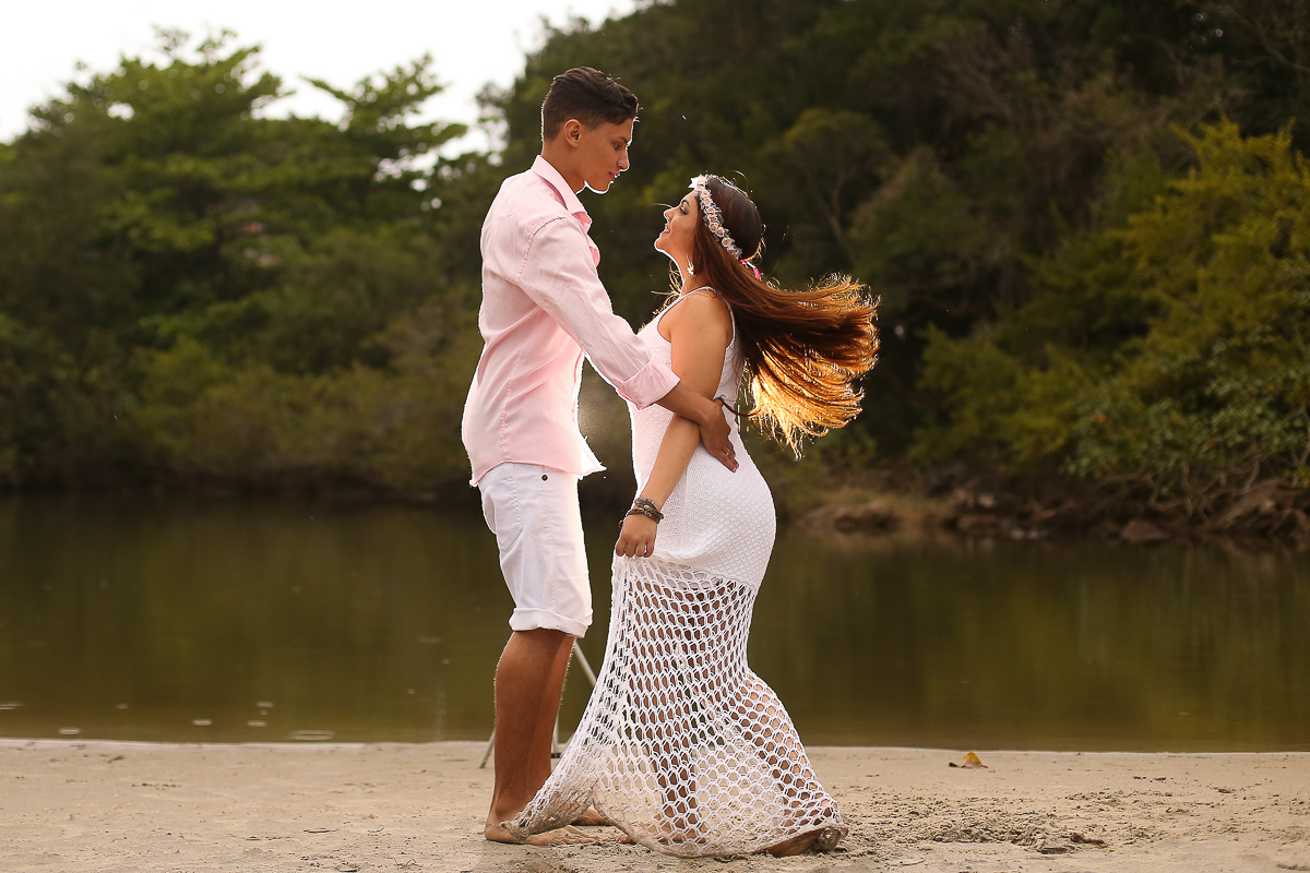 ensaio-pre´-casamento-natalia-e-vinicius-ensaiopré-casamento-praia-das-conchas-guarujá-/sp