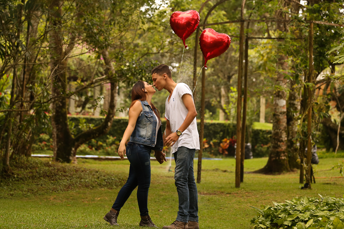 ensaio-pre´-casamento-natalia-e-vinicius-ensaiopré-casamento-praia-das-conchas-guarujá-/sp