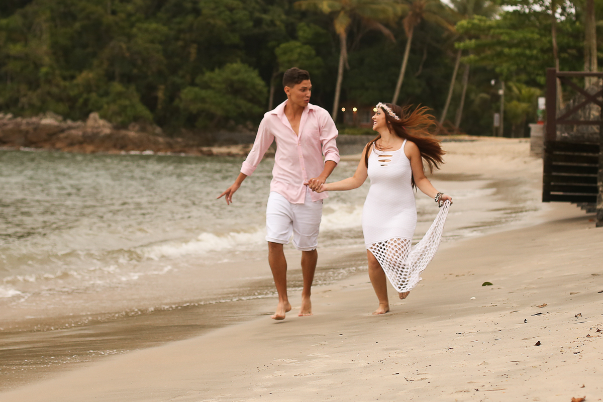 ensaio-pre´-casamento-natalia-e-vinicius-ensaiopré-casamento-praia-das-conchas-guarujá-/sp