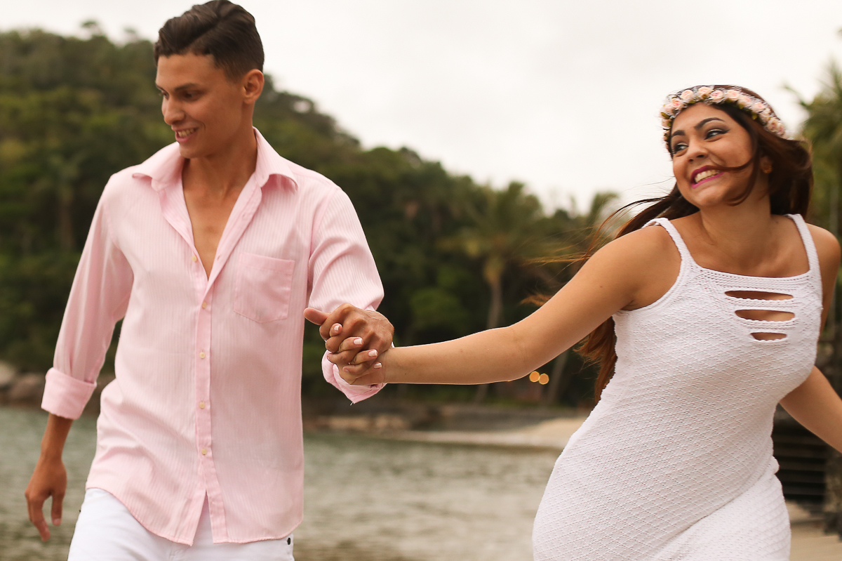 ensaio-pre´-casamento-natalia-e-vinicius-ensaiopré-casamento-praia-das-conchas-guarujá-/sp