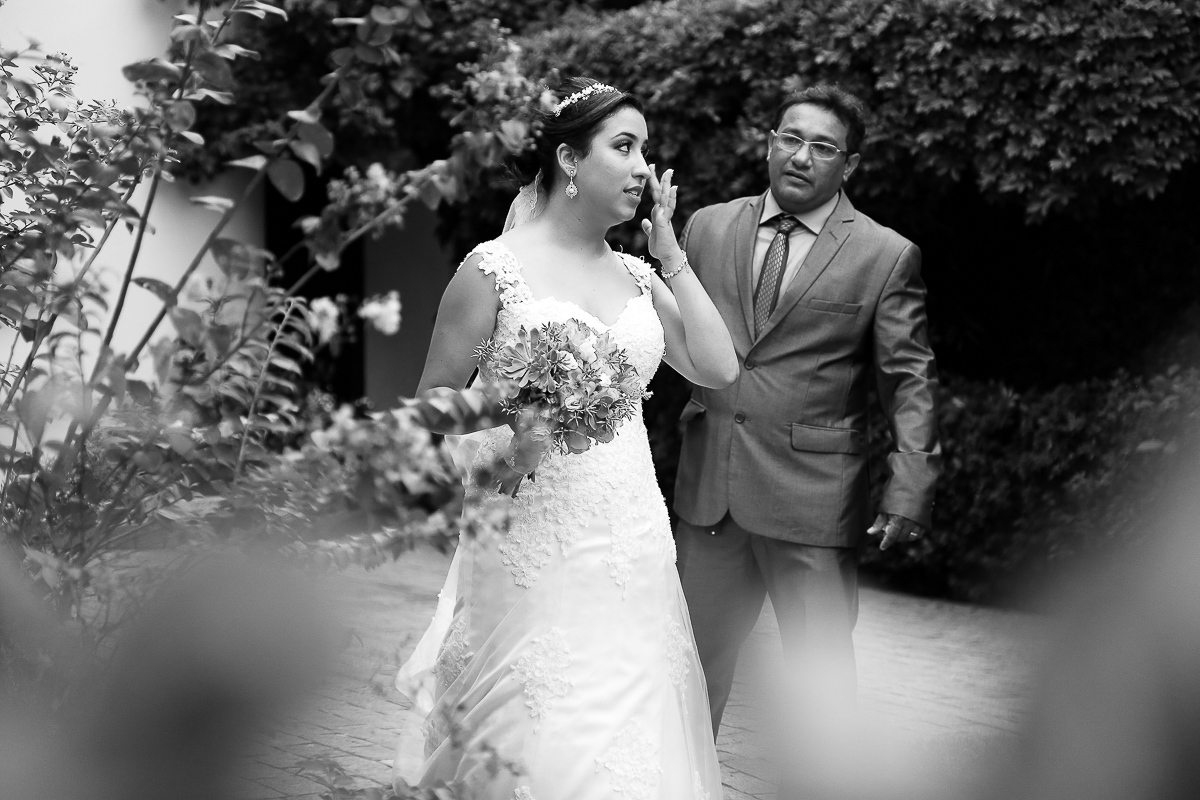 noiva pronta do casamento no jardim acapulco no guaruja