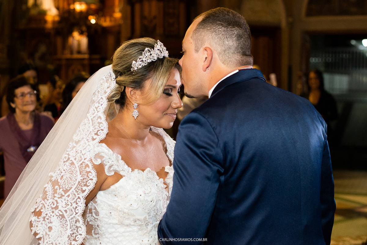 entrada-da-noiva-igreja-doembaré-santos-noiva-livia