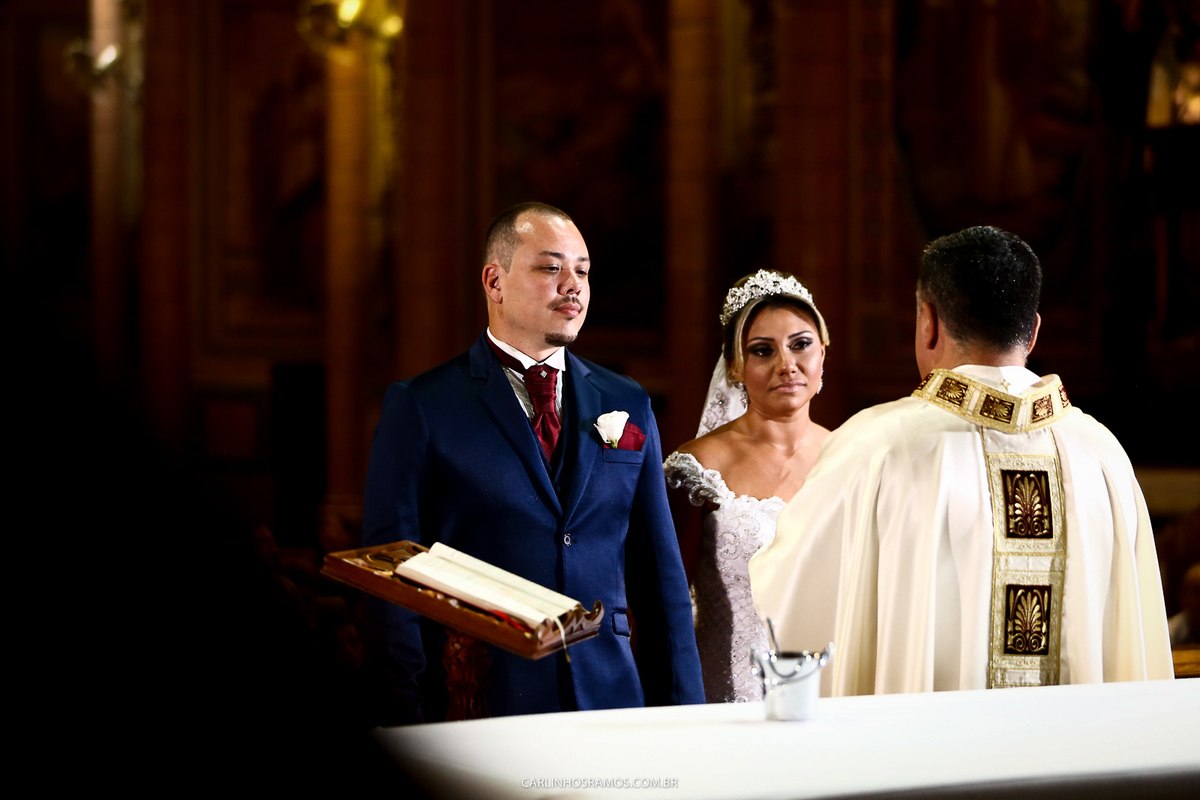 casamento-igreja-do-embaré-em-santos-casal-livia-e-bruno