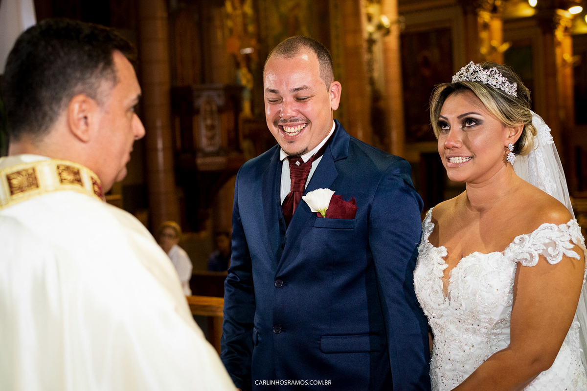 casamento-igreja-do-embaré-em-santos-casal-livia-e-bruno