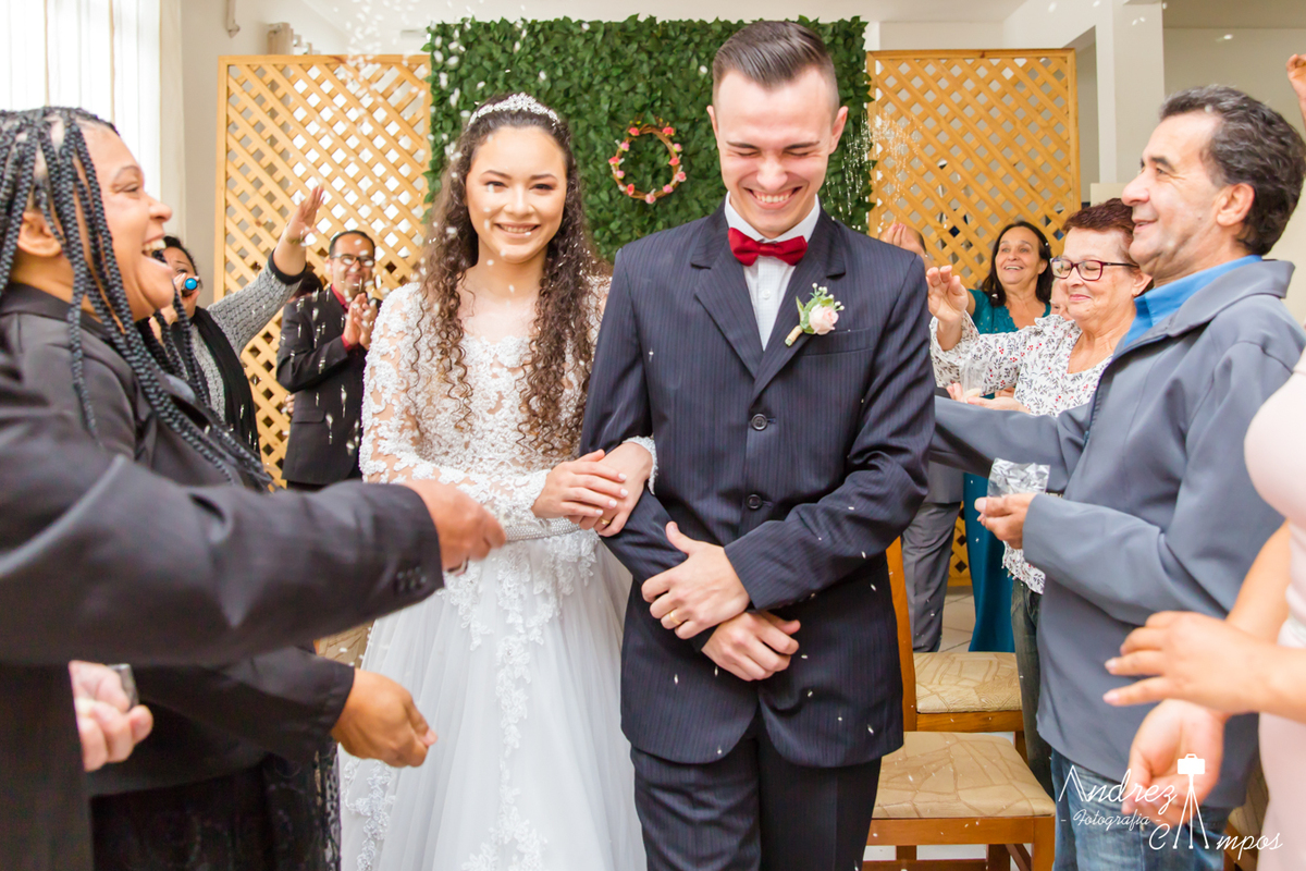 chuva de arroz casamento
