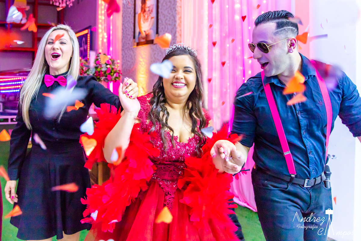 dança diferente 15 anos