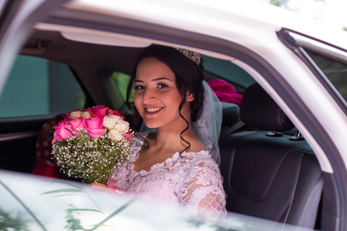 Noiva no carro