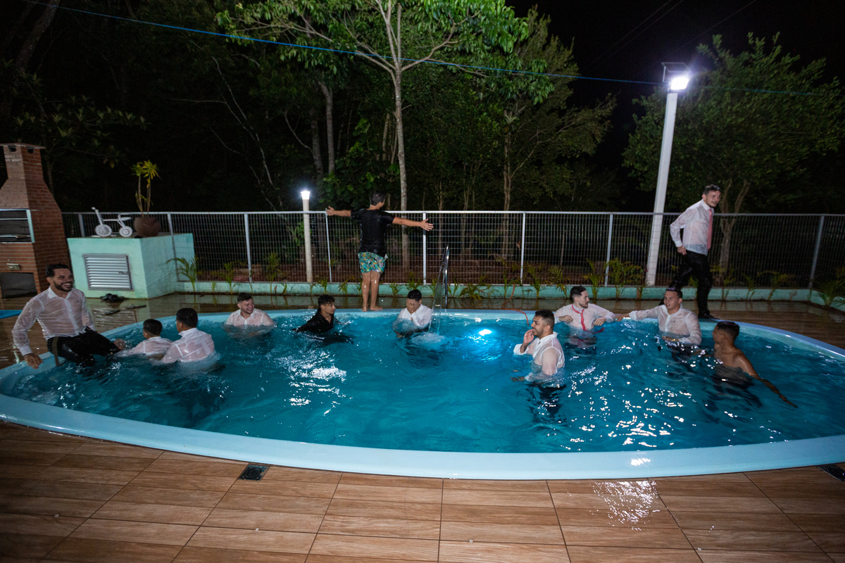 Aquela festa na piscina