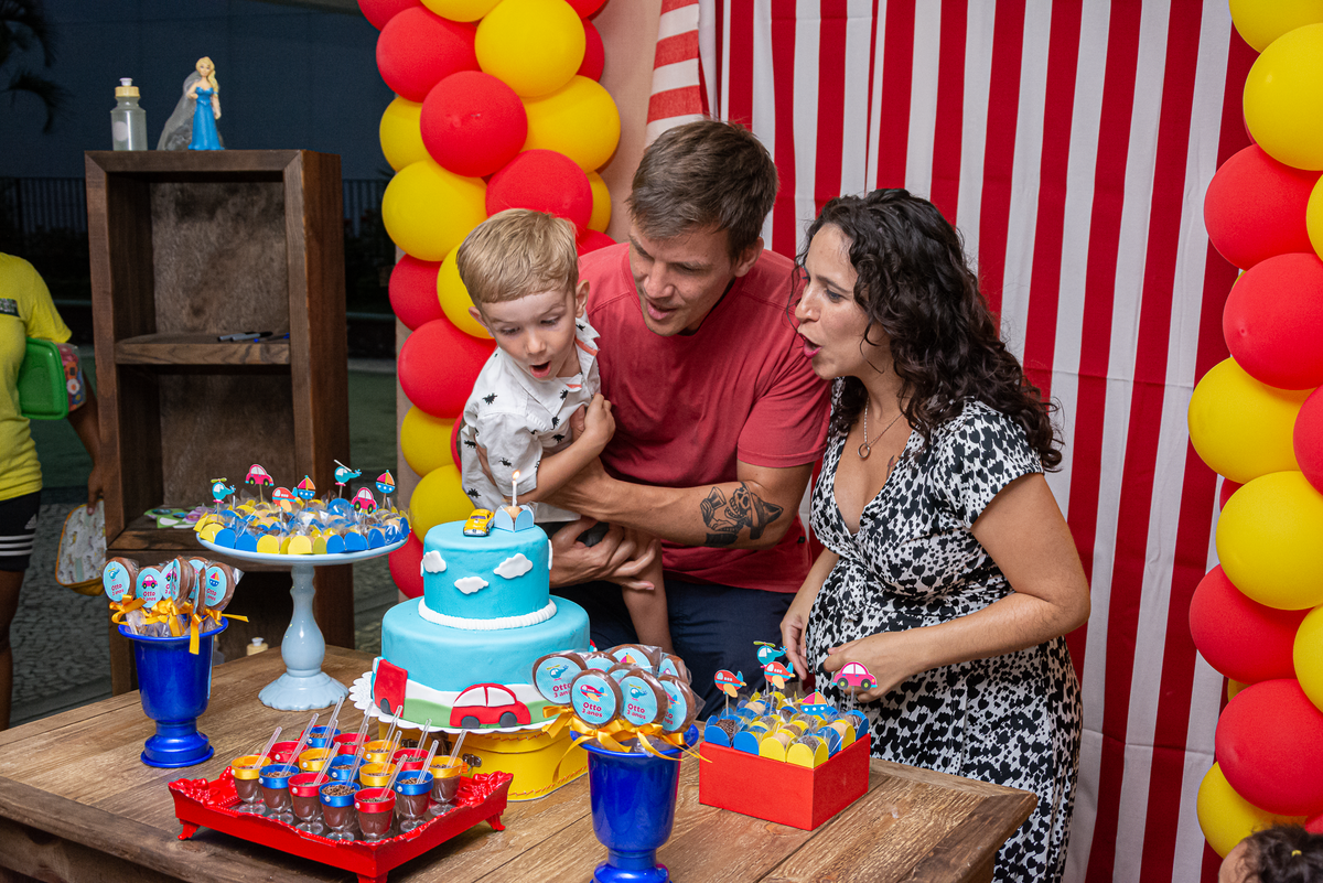 fotografia-festa-infantil-rj-3-anos-amigos-decoracao-tema-frozen-carros-tijuca