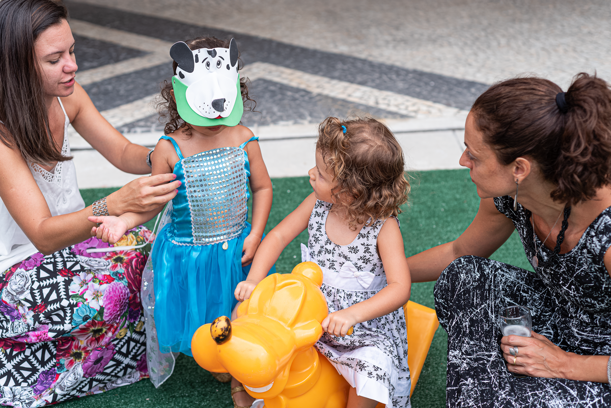 fotografia-festa-infantil-rj-3-anos-amigos-decoracao-tema-frozen-carros-tijuca