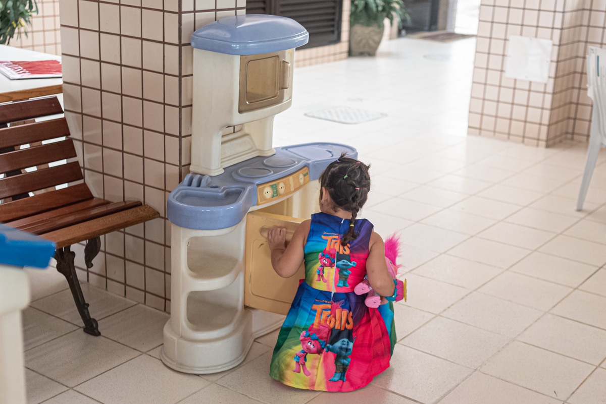 fotografia-de-festa-infantil-rj-3-anos-decoracao-tema-trolls-ilha-do-governador