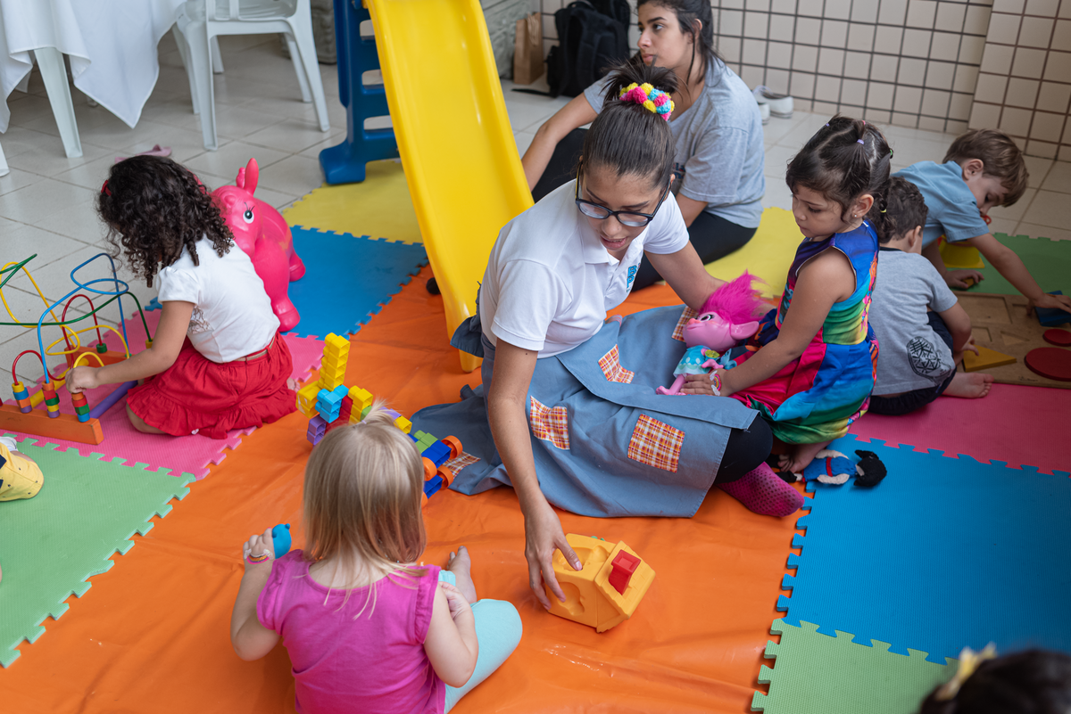 fotografia-de-festa-infantil-rj-3-anos-decoracao-tema-trolls-ilha-do-governador