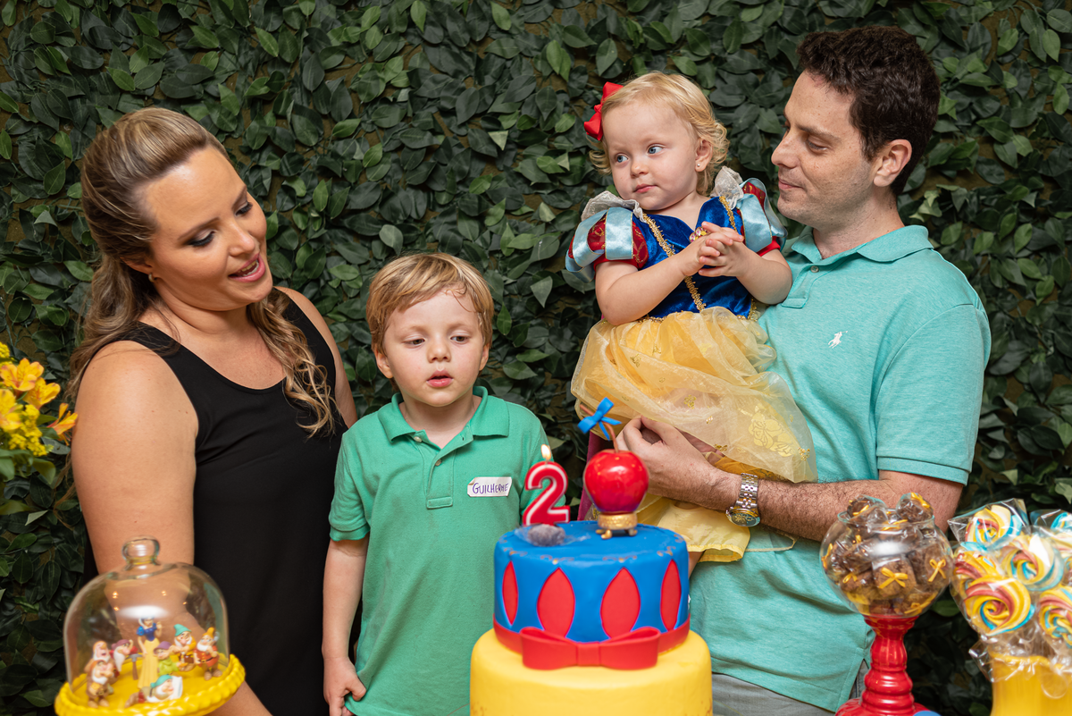 fotografia-de-festa-infantil-rj-2-anos-tema-decoracao-branca-de-neve