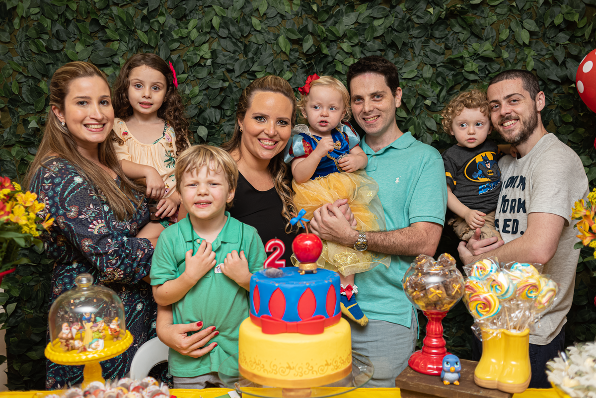 fotografia-de-festa-infantil-rj-2-anos-tema-decoracao-branca-de-neve