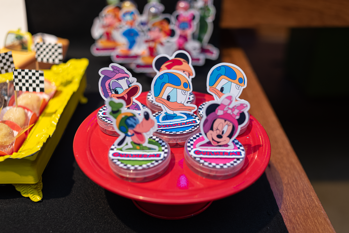 festa-infantil-rj-espoleta-buffet-infantil-botafogo-barao-de-lucena-tema-decoracao-mickey-corrida-5-anos-menino