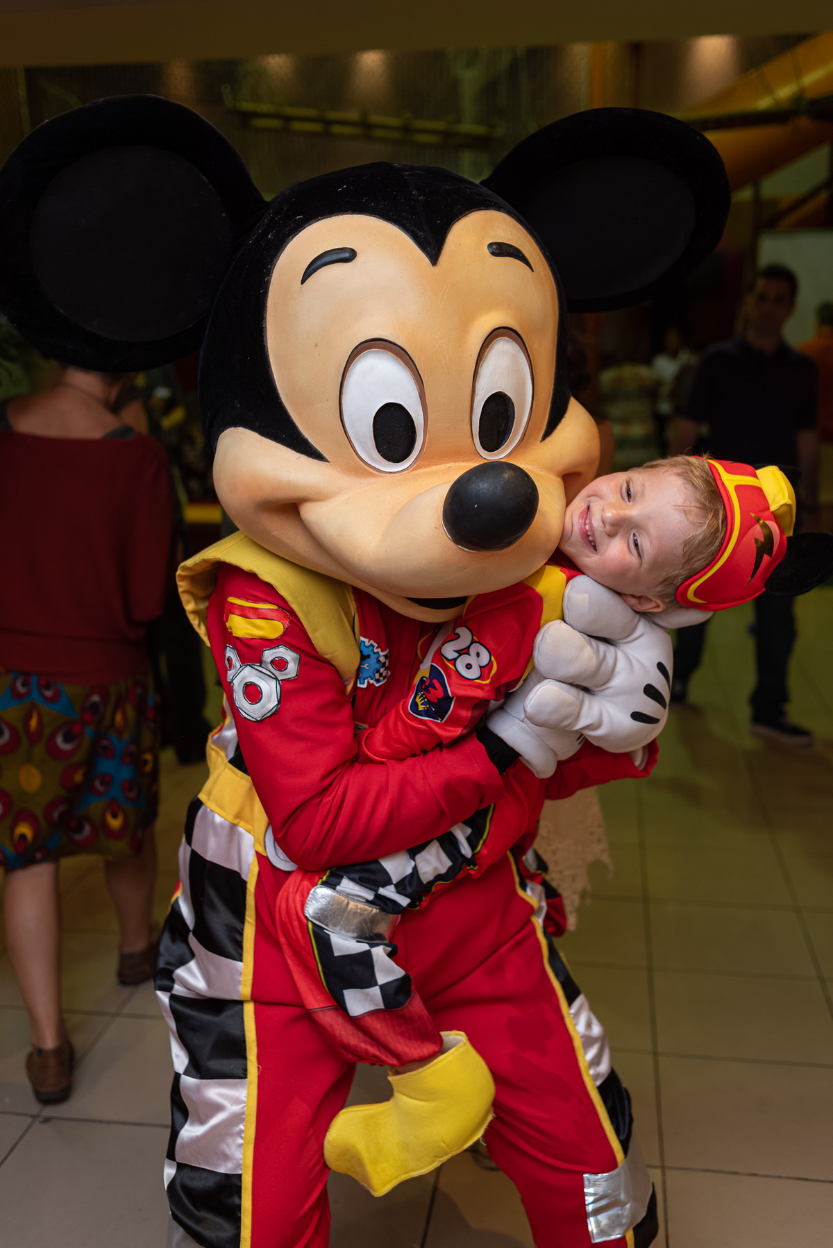 festa-infantil-rj-espoleta-buffet-infantil-botafogo-barao-de-lucena-tema-decoracao-mickey-corrida-5-anos-menino