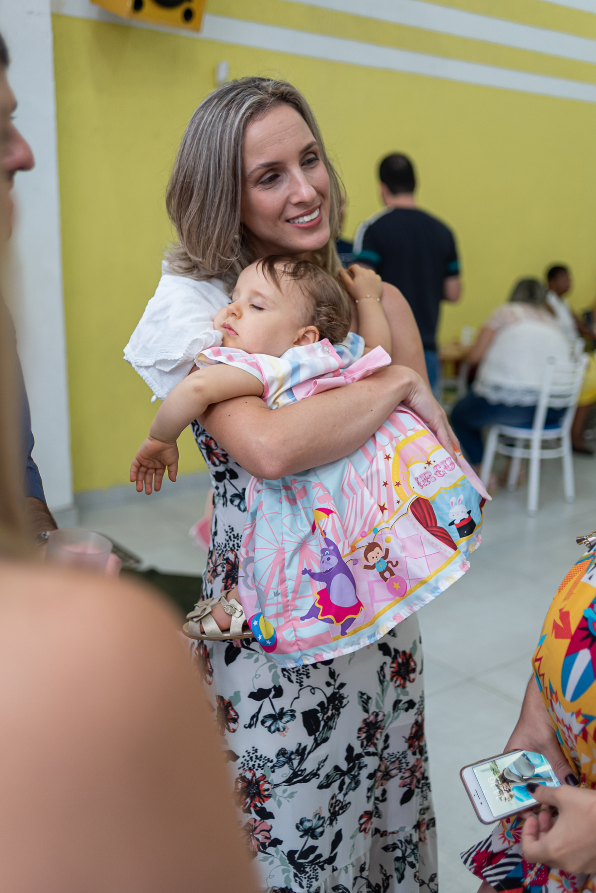 fotografia-festa-infantil-rj-1-ano-menina-circo-rosa-estacao-faz-de-conta-penha