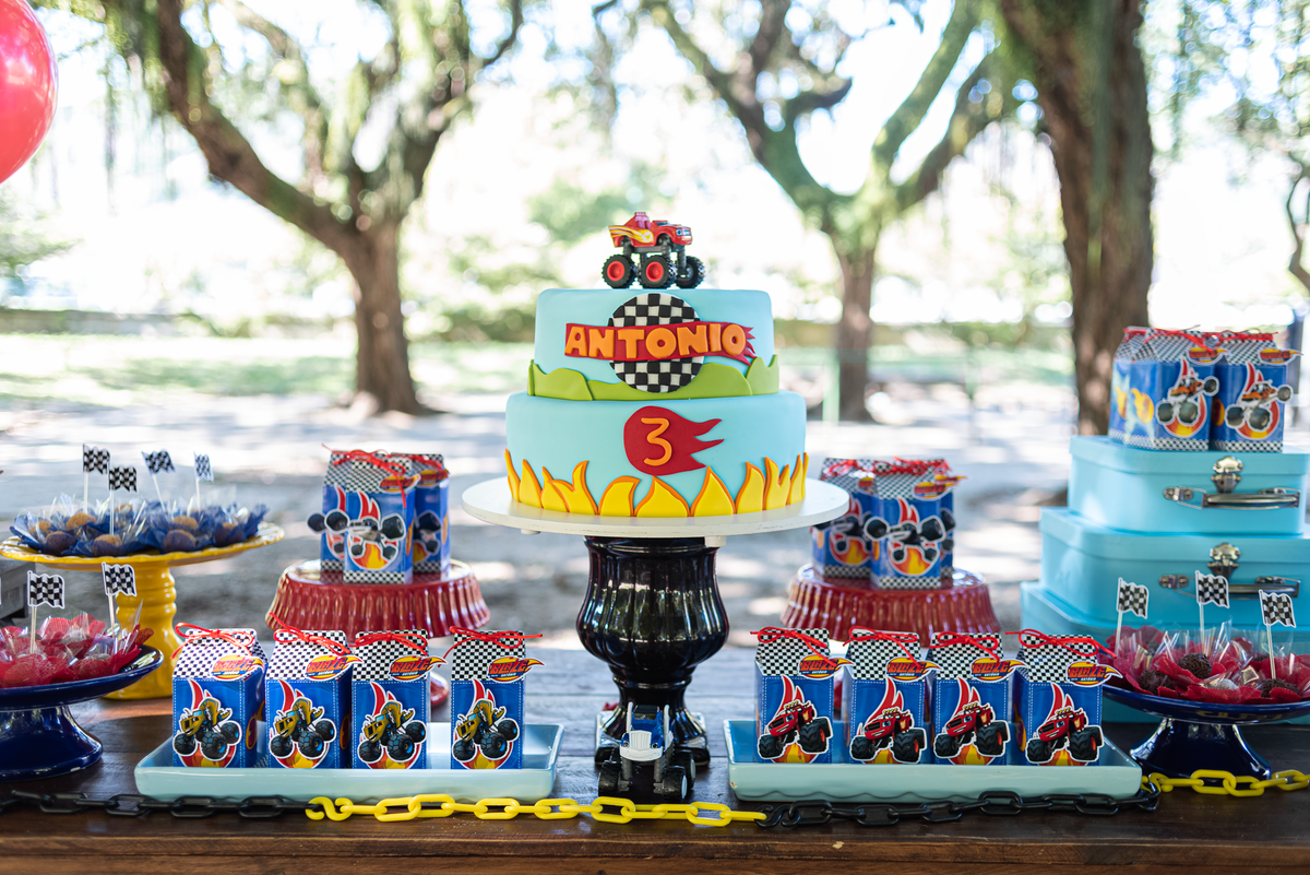 fotografia-festa-infantil-rj-tema-decoracao-carros-parque-aterro-do-flamengo