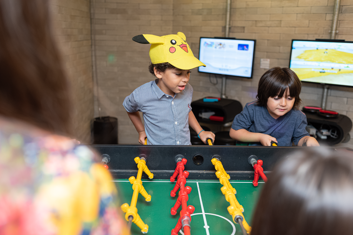 fotografia-de-festa-infantil-rj-5-anos-menino-decoracao-tema-pokemon-casa-de-festa-animasom-fashion-mall (1)
