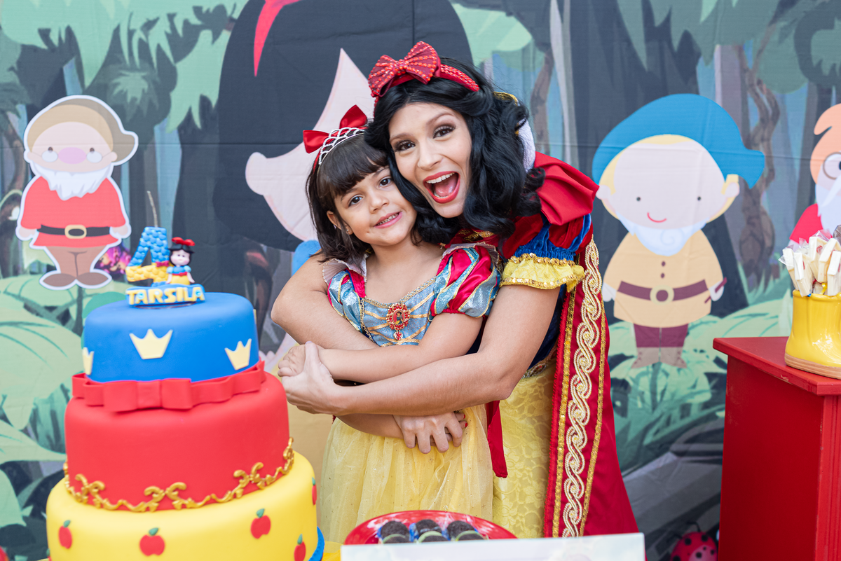 fotografia-de-festa-infantil-rj-4-anos-decoracao-tema-branca-de-neve-ilha-do-governador