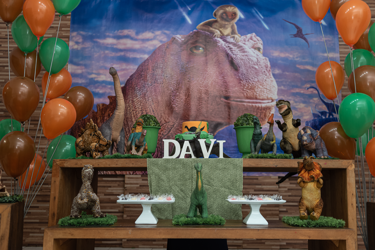 fotografia-de-festa-infantil-rj-3-anos-tema-decoracao-dinossauro-kidsland-buffet-infantil-laranjeiras