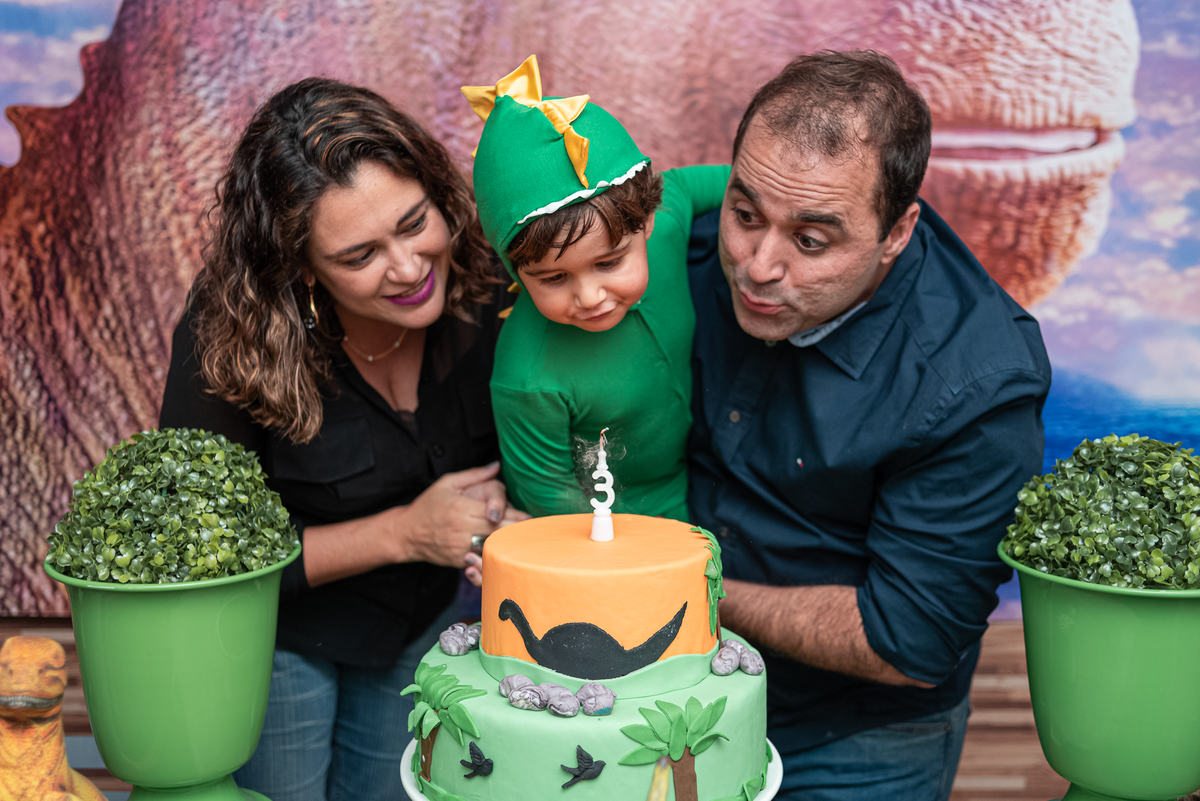 fotografia-de-festa-infantil-rj-3-anos-tema-decoracao-dinossauro-kidsland-buffet-infantil-laranjeiras