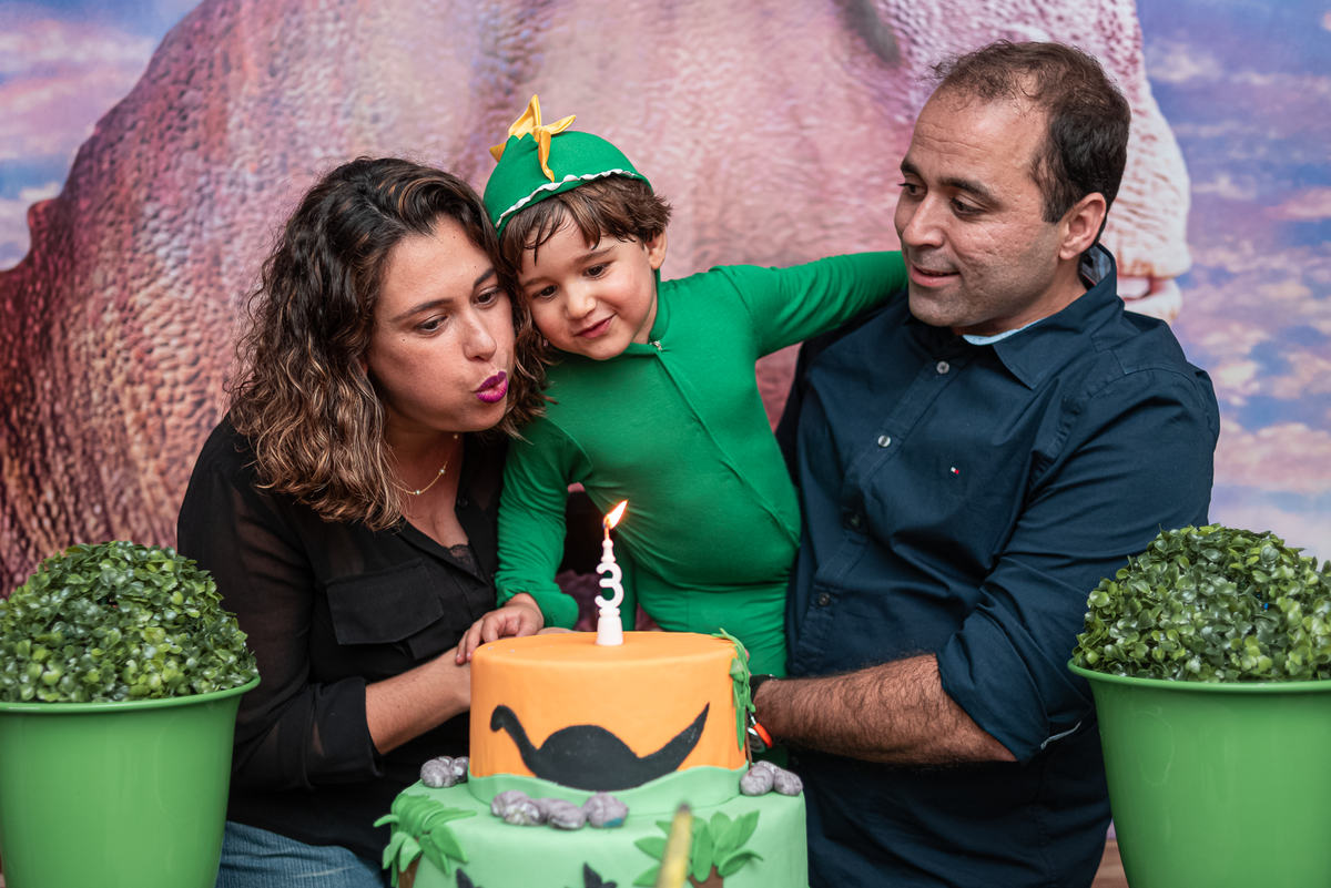fotografia-de-festa-infantil-rj-3-anos-tema-decoracao-dinossauro-kidsland-buffet-infantil-laranjeiras