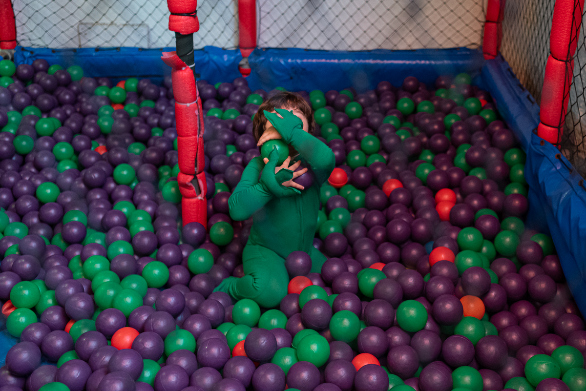 fotografia-de-festa-infantil-rj-3-anos-tema-decoracao-dinossauro-kidsland-buffet-infantil-laranjeiras