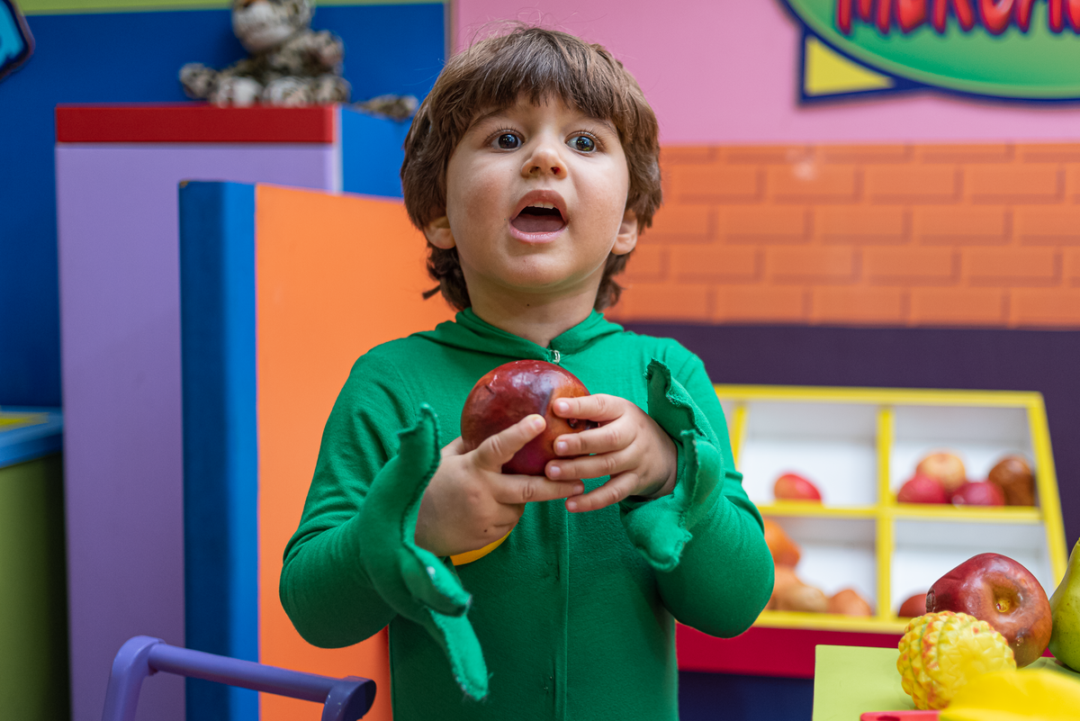 fotografia-de-festa-infantil-rj-3-anos-tema-decoracao-dinossauro-kidsland-buffet-infantil-laranjeiras