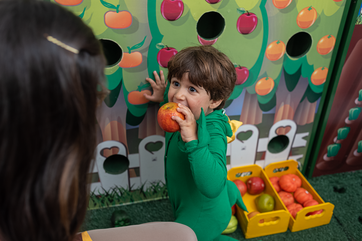 fotografia-de-festa-infantil-rj-3-anos-tema-decoracao-dinossauro-kidsland-buffet-infantil-laranjeiras