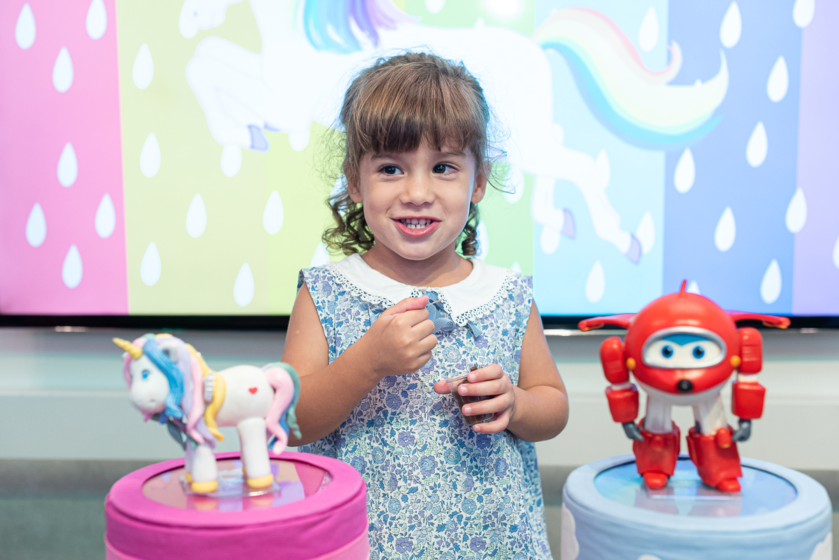 fotografia-de-festa-infantil-rj-3-anos-tema-decoracao-unicornio-super-wings-irmaos-casa-de-festas-espaco-animasom-shopping-leblon