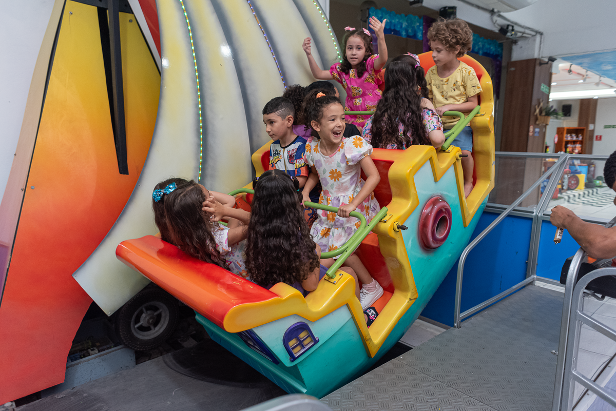 fotografia-de-festa-infantil-rj-6-anos-decoracao-tema-hotwheels-casa-de-festa-espaco-infantil-engenho-novo