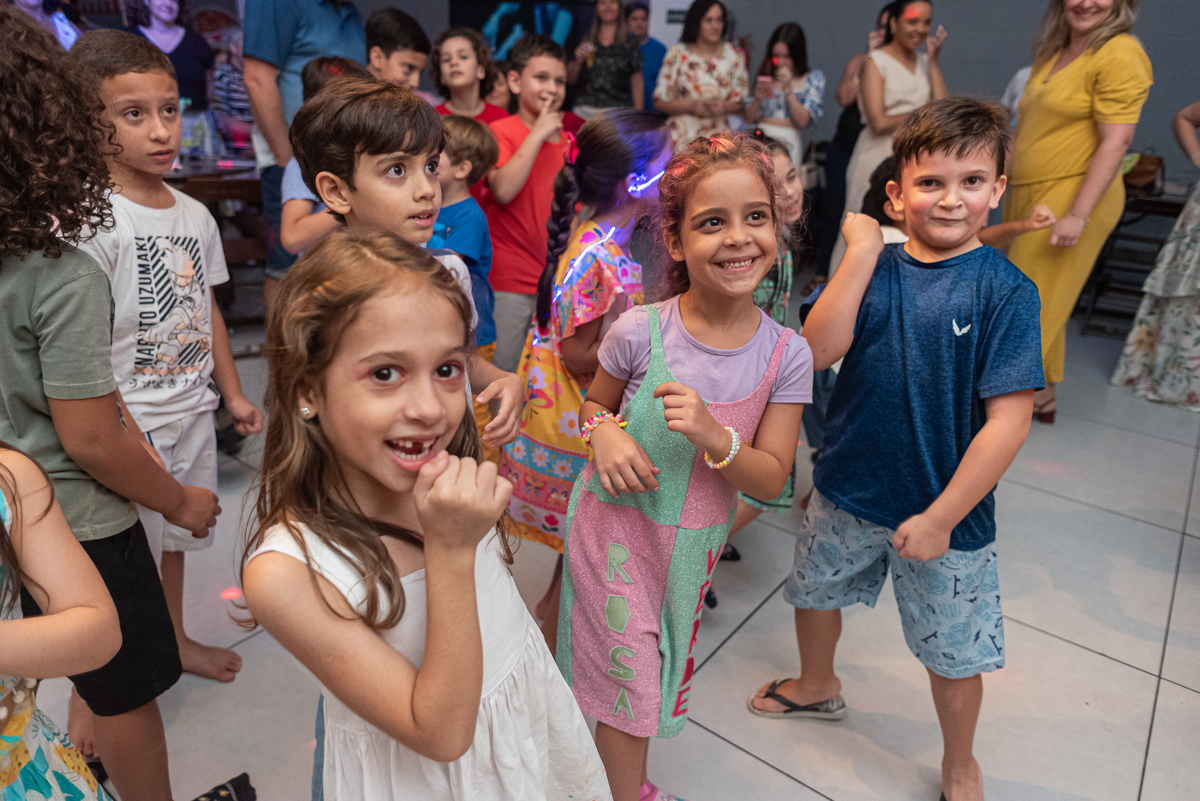 fotografia-de-festa-infantil-rj-7-anos-decoracao-tema-confeitaria-casa-de-festa-tati-bi-tati-engenho-de-dentro
