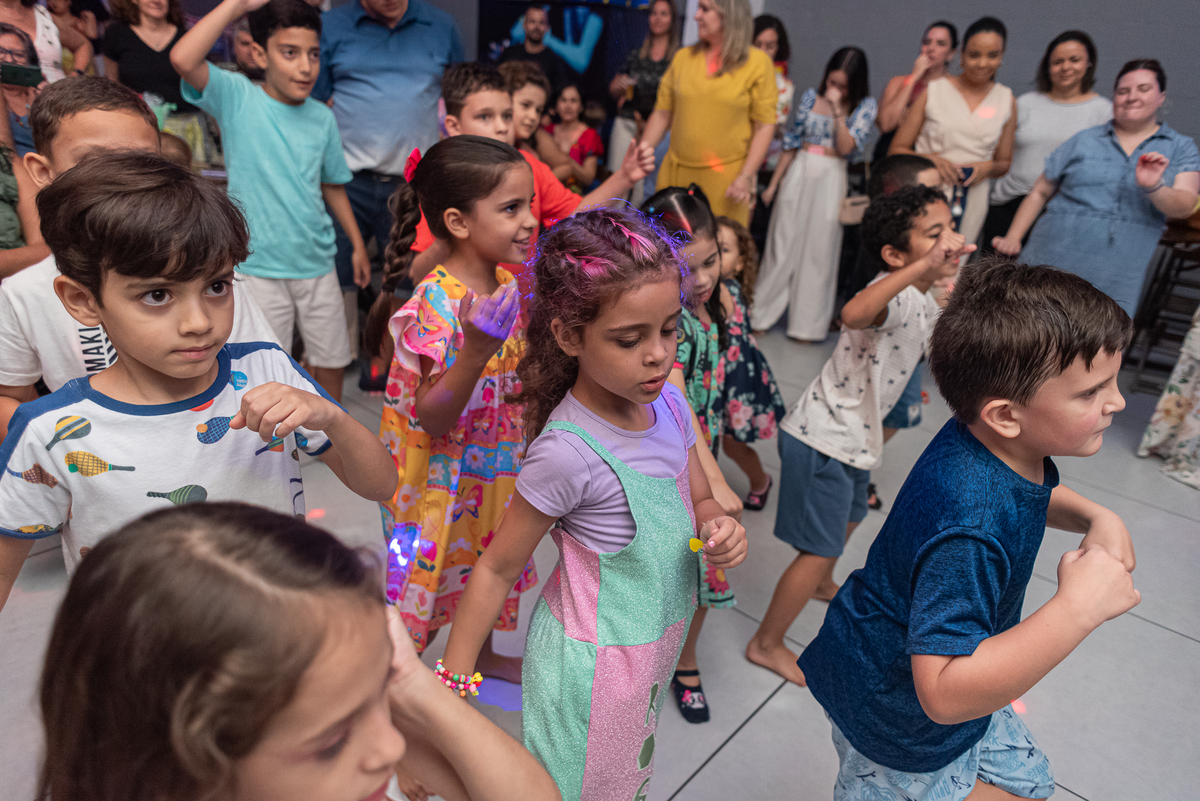 fotografia-de-festa-infantil-rj-7-anos-decoracao-tema-confeitaria-casa-de-festa-tati-bi-tati-engenho-de-dentro