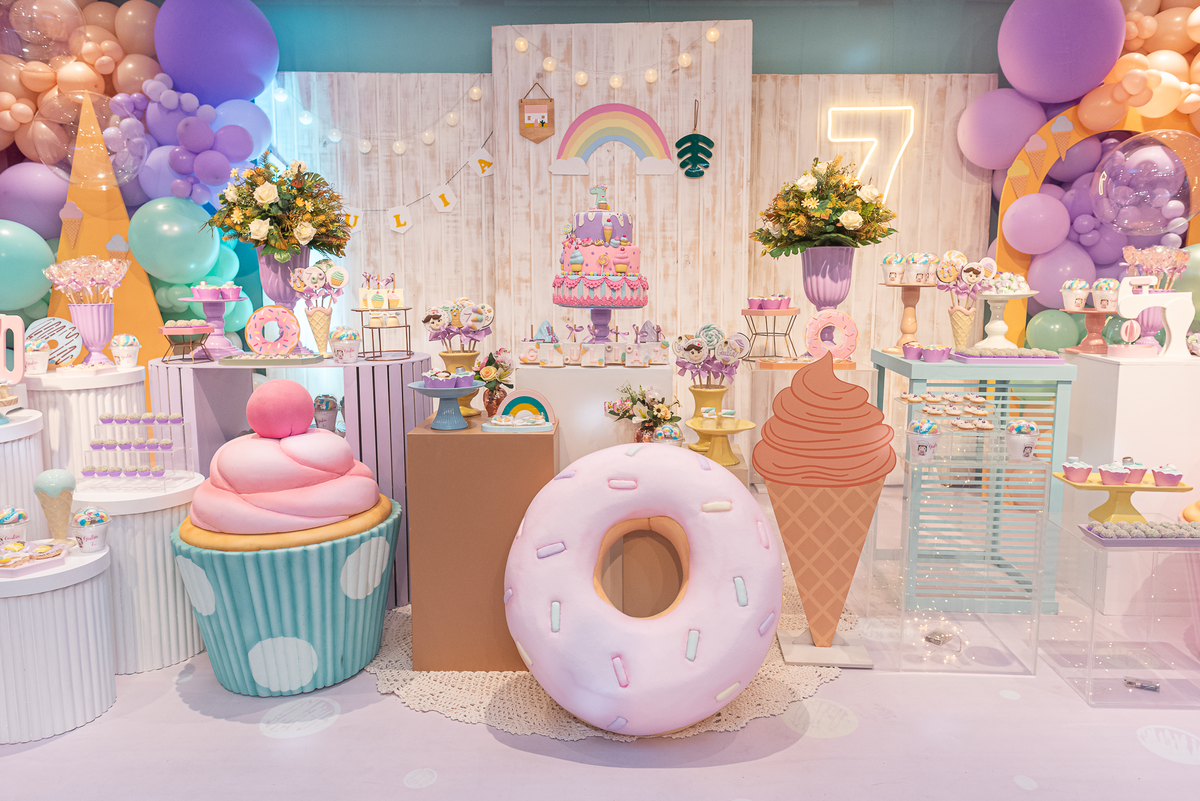 fotografia-de-festa-infantil-rj-7-anos-decoracao-tema-confeitaria-casa-de-festa-tati-bi-tati-engenho-de-dentro