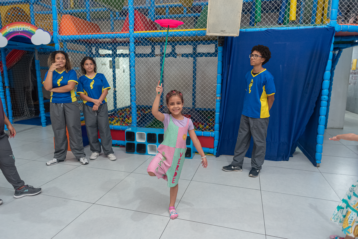 fotografia-de-festa-infantil-rj-7-anos-decoracao-tema-confeitaria-casa-de-festa-tati-bi-tati-engenho-de-dentro
