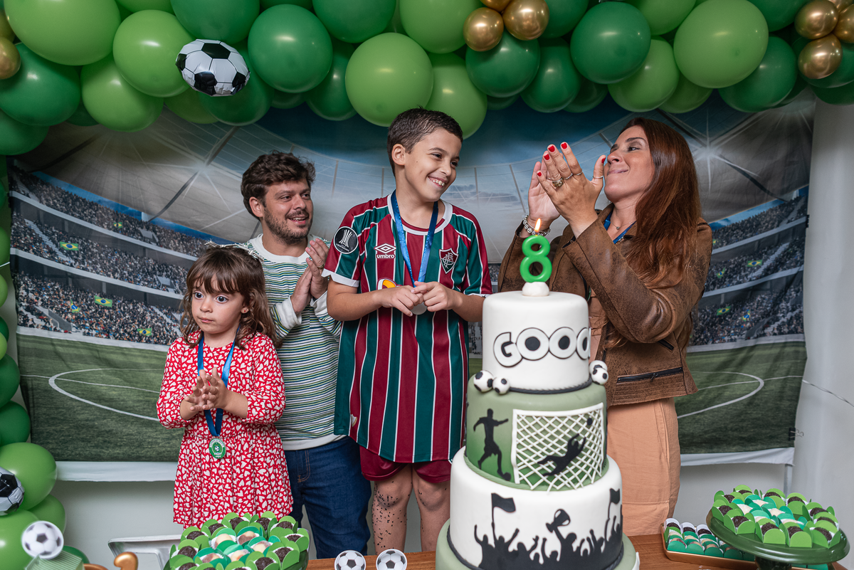 fotografia-de-festa-infantil-rj-8-anos-decoracao-tema-futebol-niteroi