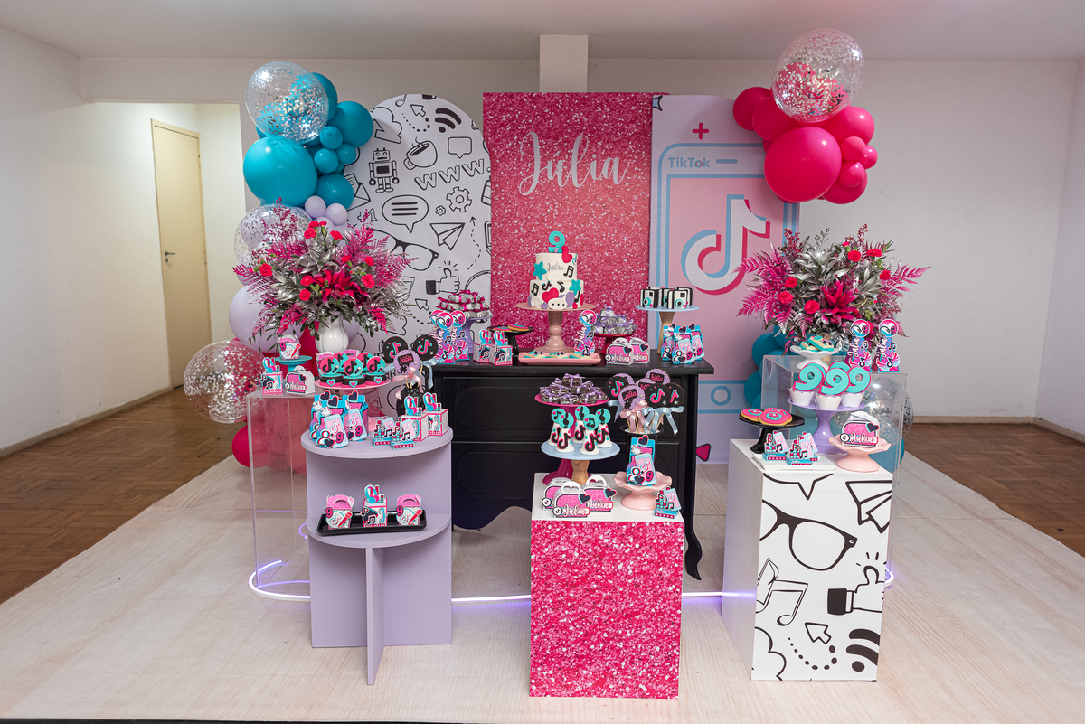 ffesta-infantil-rj-tema-decoracao-tiktok-9-anos-menina-tijuca