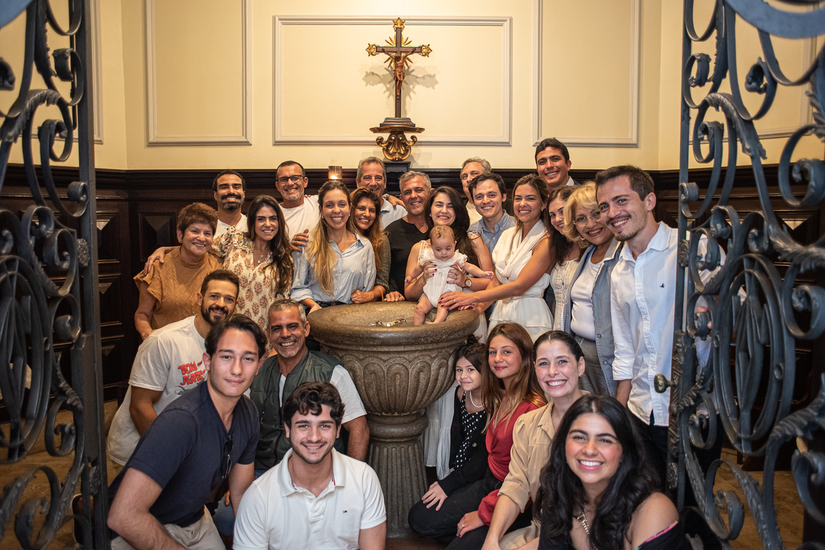 batizado-igreja-catolica-Paroquia-de-Santa-Margarida-Maria-ipanema-batismo-menina