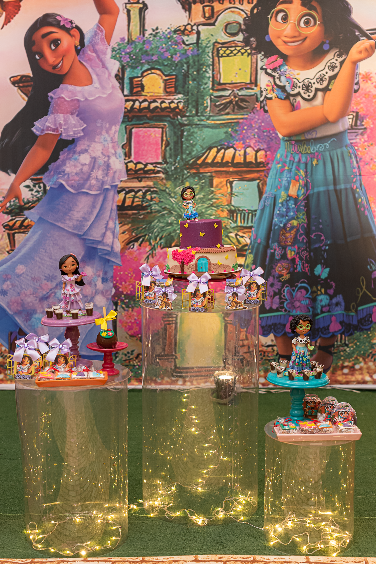 festa-infantil-rj-3-anos-menina-tema-decoracao-encanto-casa-de-festas-la-ville-kids-recreio-dos-bandeirantes