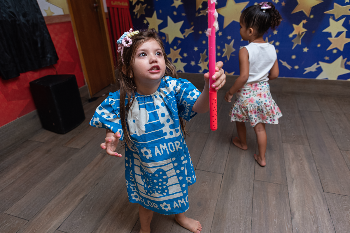 festa-infantil-rj-3-anos-menina-tema-decoracao-encanto-casa-de-festas-la-ville-kids-recreio-dos-bandeirantes