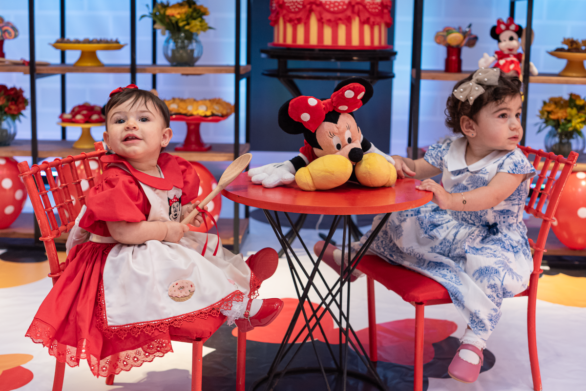 festa-infantil-rj-1-ano-menina-tema-decoracao-confeitaria-mickey-minnie-niteroi