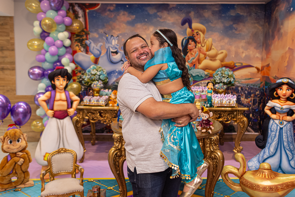 festa-infantil-rj-4-anos-menina-tema-decoracao-aladim-jasmine-casa-de-festas-adoleta-cocota-ilha-do-governador