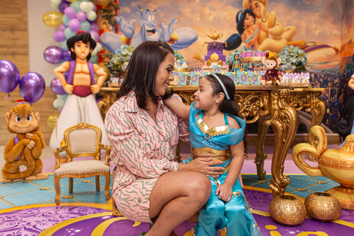 festa-infantil-rj-4-anos-menina-tema-decoracao-aladim-jasmine-casa-de-festas-adoleta-cocota-ilha-do-governador