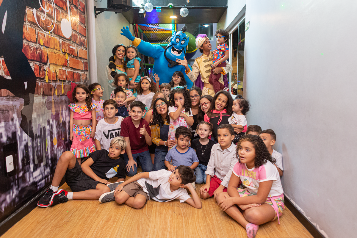 festa-infantil-rj-4-anos-menina-tema-decoracao-aladim-jasmine-casa-de-festas-adoleta-cocota-ilha-do-governador