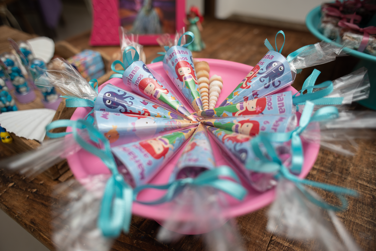 festa-infantil-rj-aniversario-menina-6-anos-tema-decoracao-pequena-sereia-botafogo