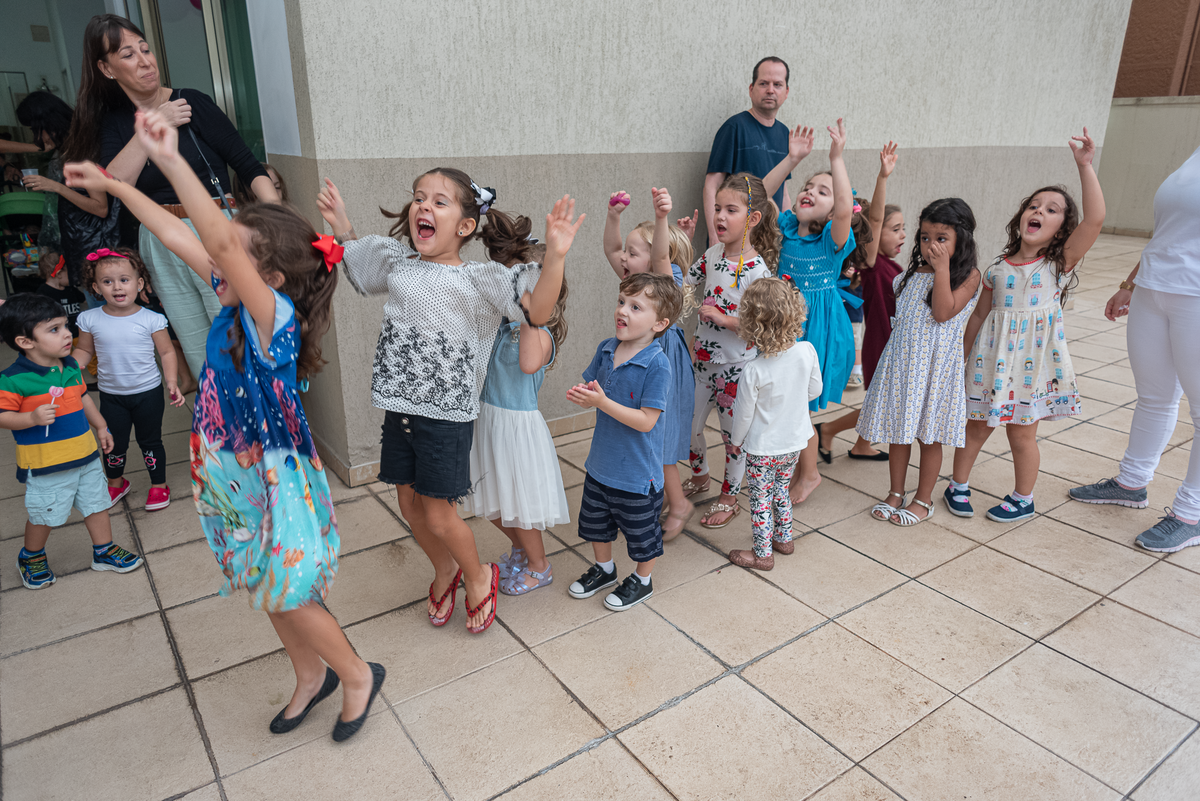 festa-infantil-rj-aniversario-menina-6-anos-tema-decoracao-pequena-sereia-botafogo